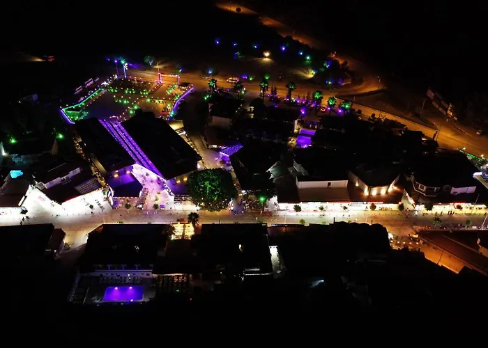 Street61 Aparthotel 3*